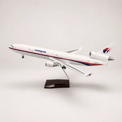نموذج FedEx McDonnell Douglas MD-11 بمقياس 1:130