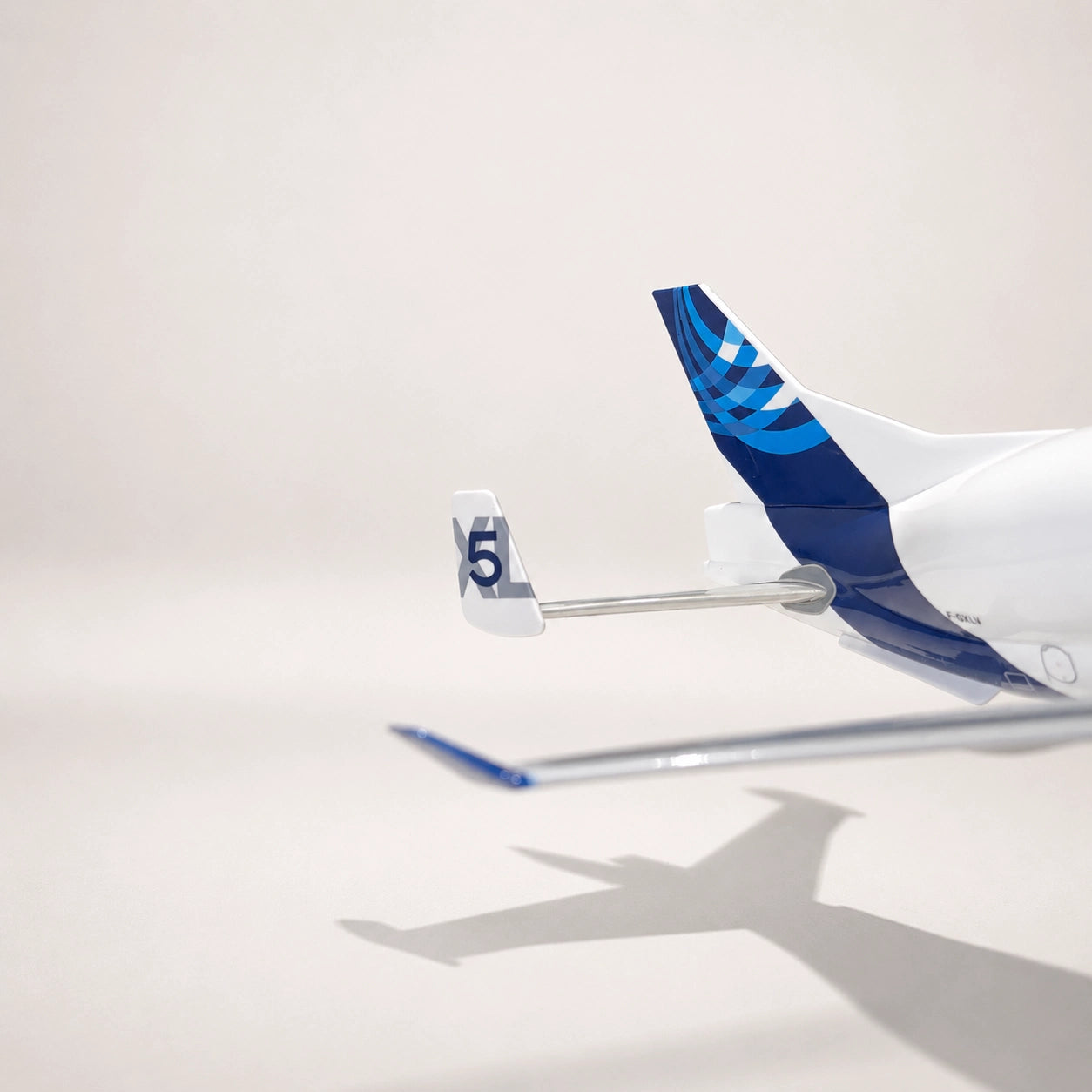 Airbus A330-743L BelugaXL Modell im Maßstab 1:150