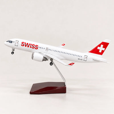 SWISS Airbus A220-300 – model v měřítku 1:100