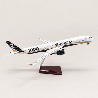 STARLUX Airlines Airbus A350-1000 – speciální zbarvení – model v měřítku 1:157
