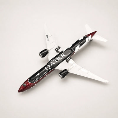 Qatar Airways Boeing 777 1:135 Scale Model