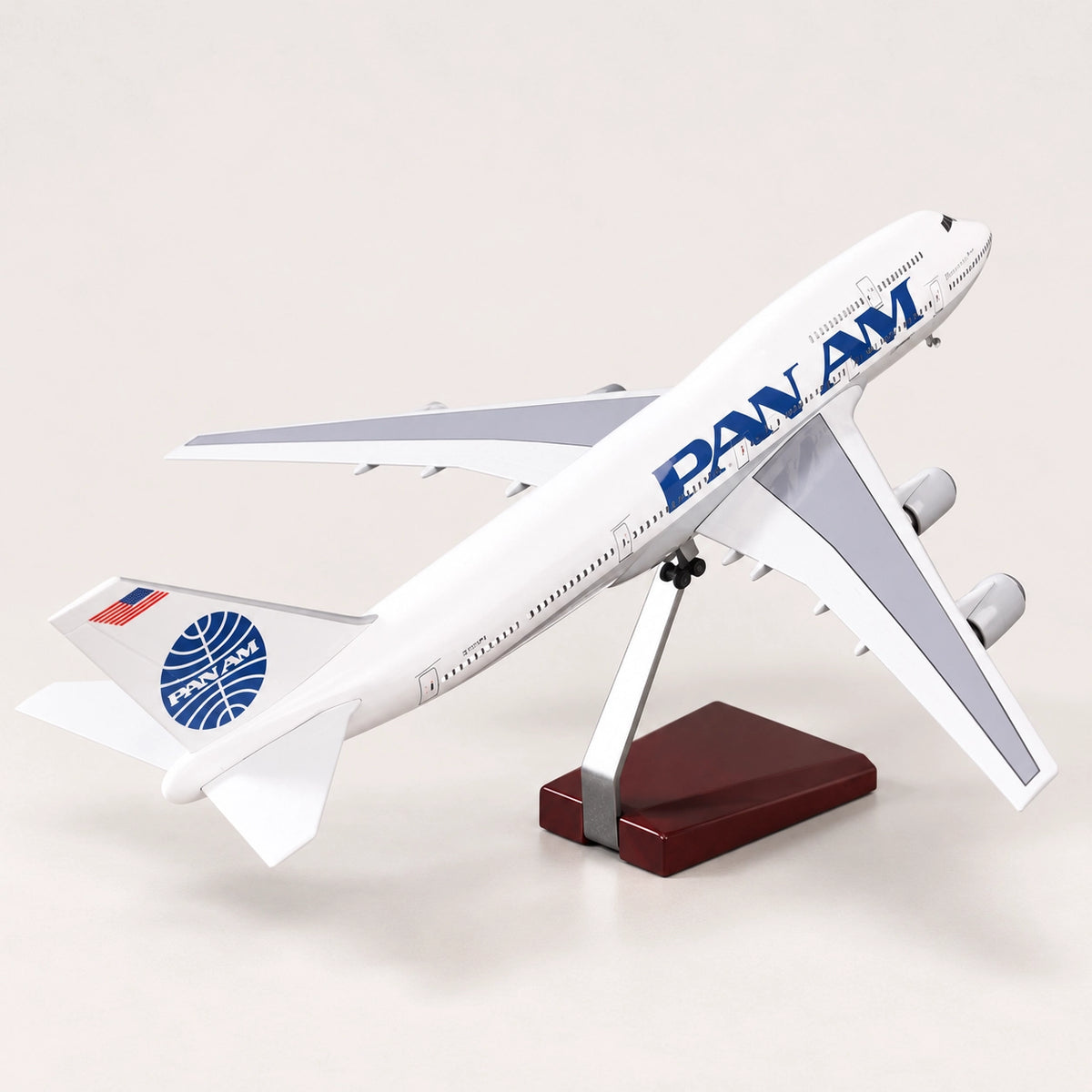 Boeing 747-400 Pan American World Airways – model skala 1:150