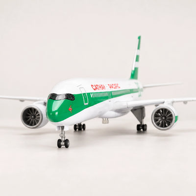 Airbus A350 Cathay Pacific – edice k 80. výročí – model v měřítku 1:142