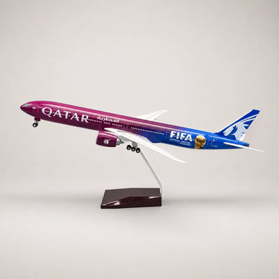 Model Qatar Airways Boeing 777 – edice Formula 1 v měřítku 1:135