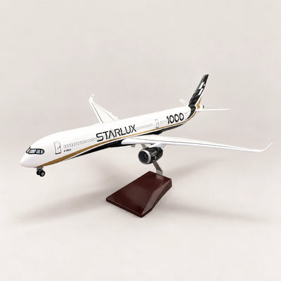 STARLUX Airlines Airbus A350-1000 – speciální zbarvení – model v měřítku 1:157