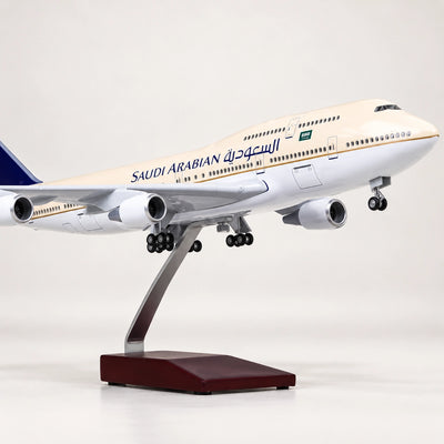 Boeing 747 Saudia – maqueta a escala 1:150