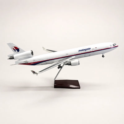 نموذج FedEx McDonnell Douglas MD-11 بمقياس 1:130
