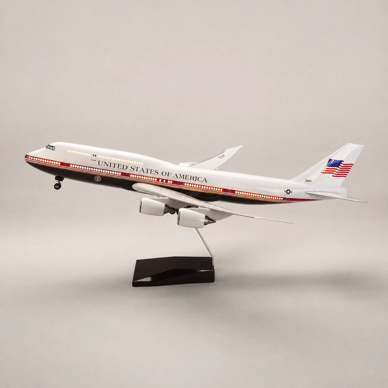 Model prezidentského letounu USAF Boeing 747 v měřítku 1:150