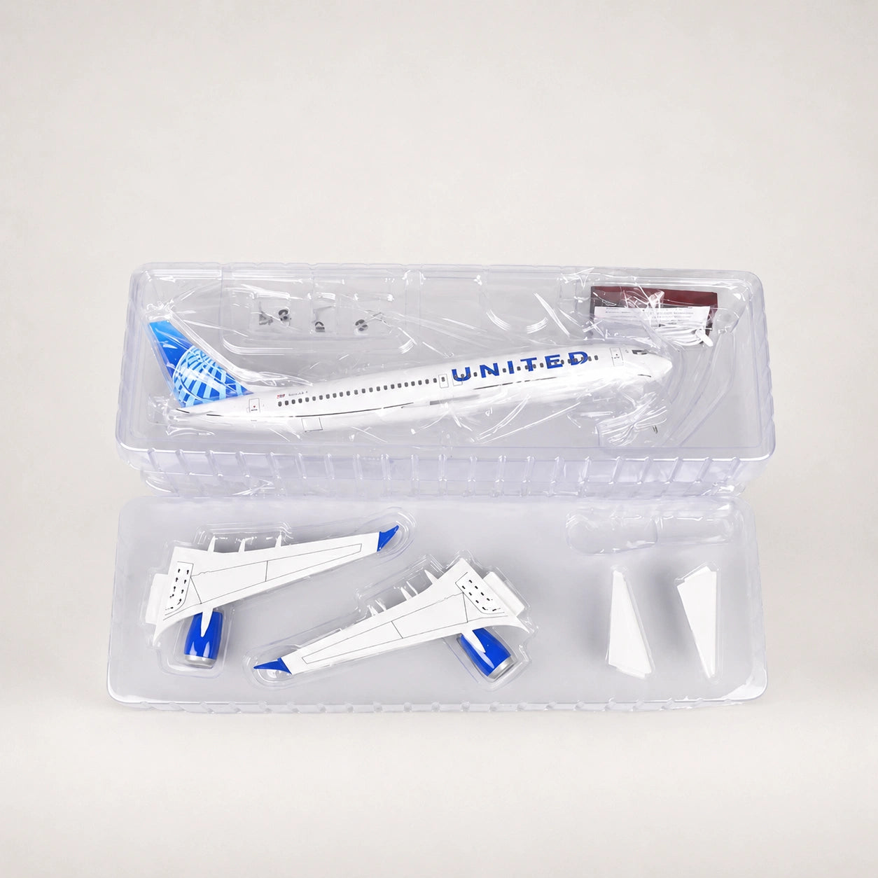 Maqueta Boeing 737 de United Airlines a escala 1:85
