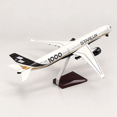 STARLUX Airlines Airbus A350-1000 – speciální zbarvení – model v měřítku 1:157