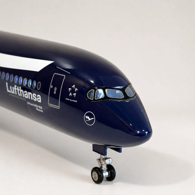 Model Lufthansa Airbus A350 – edice ke 100. výročí v měřítku 1:142