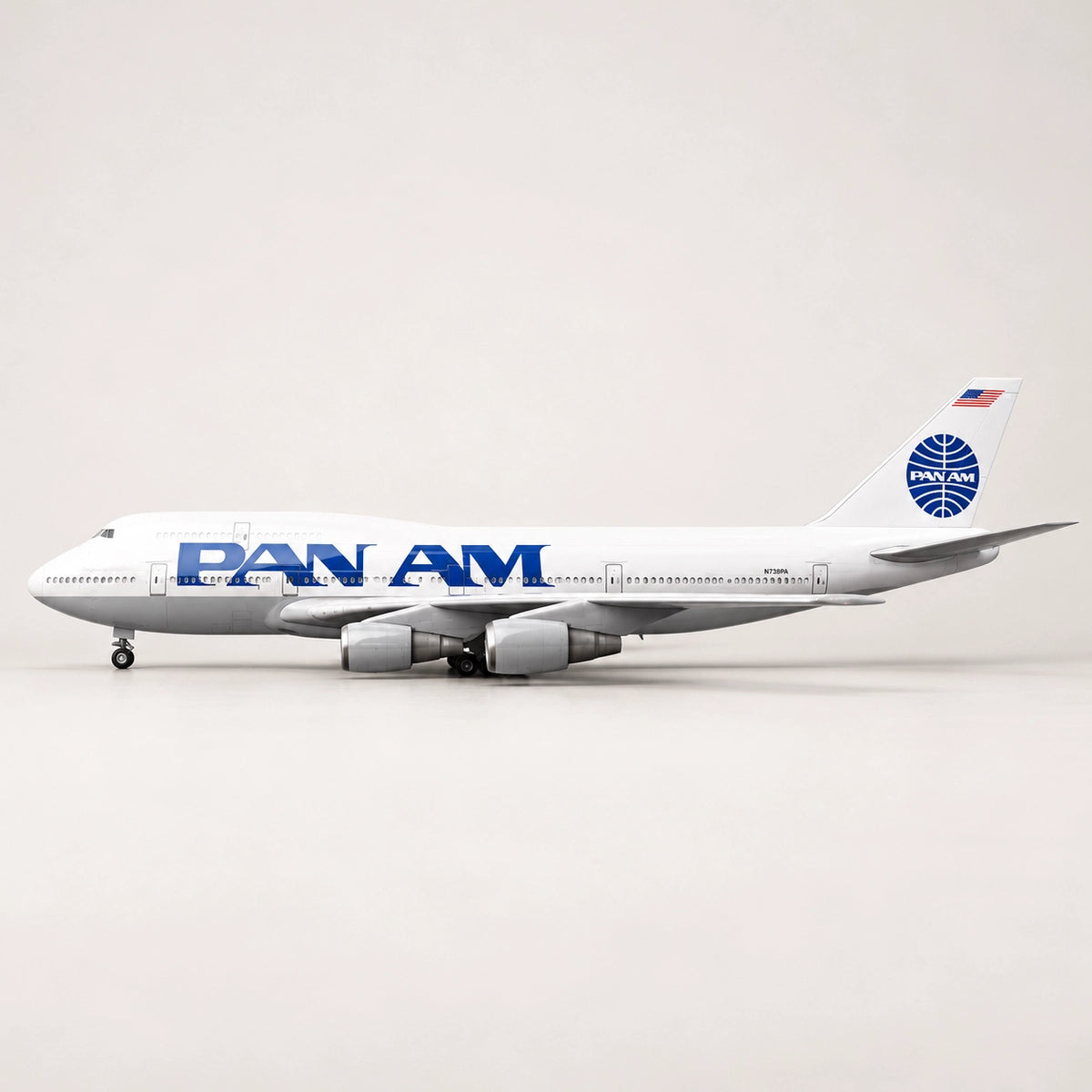 Boeing 747-400 Pan American World Airways – model skala 1:150