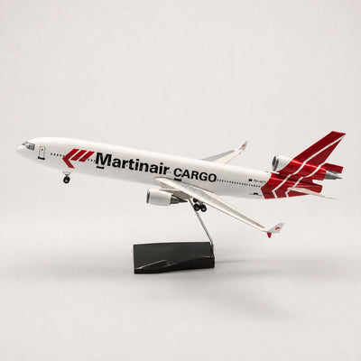 نموذج FedEx McDonnell Douglas MD-11 بمقياس 1:130