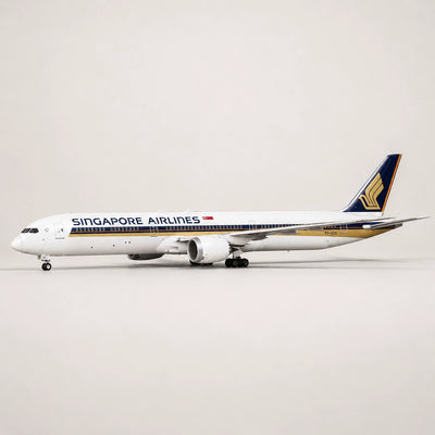 Model Singapore Airlines Boeing 787-10 Dreamliner v měřítku 1:145