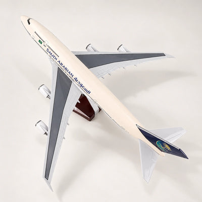 Boeing 747 Saudia – maqueta a escala 1:150