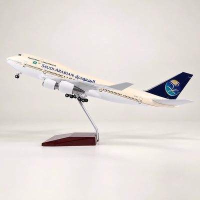 Boeing 747 Saudia – maqueta a escala 1:150