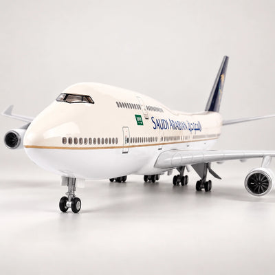 Boeing 747 Saudia – maqueta a escala 1:150