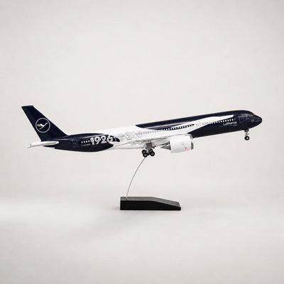 Lufthansa Airbus A350 100 Years Edition 1:142 Scale Model