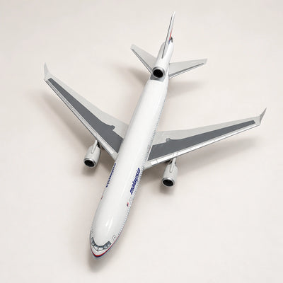 Malaysia Airlines McDonnell Douglas MD-11 — model a scala 1:130