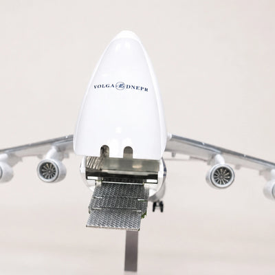 Modellino Antonov An-124 Ruslan in scala 1:165