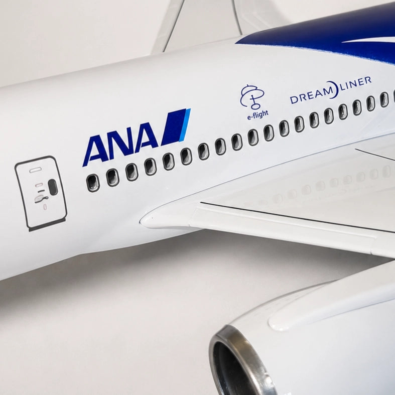 Model ANA Boeing 787 v měřítku 1:130