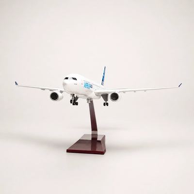 Model Prototaip Airbus A330 Skala 1:135