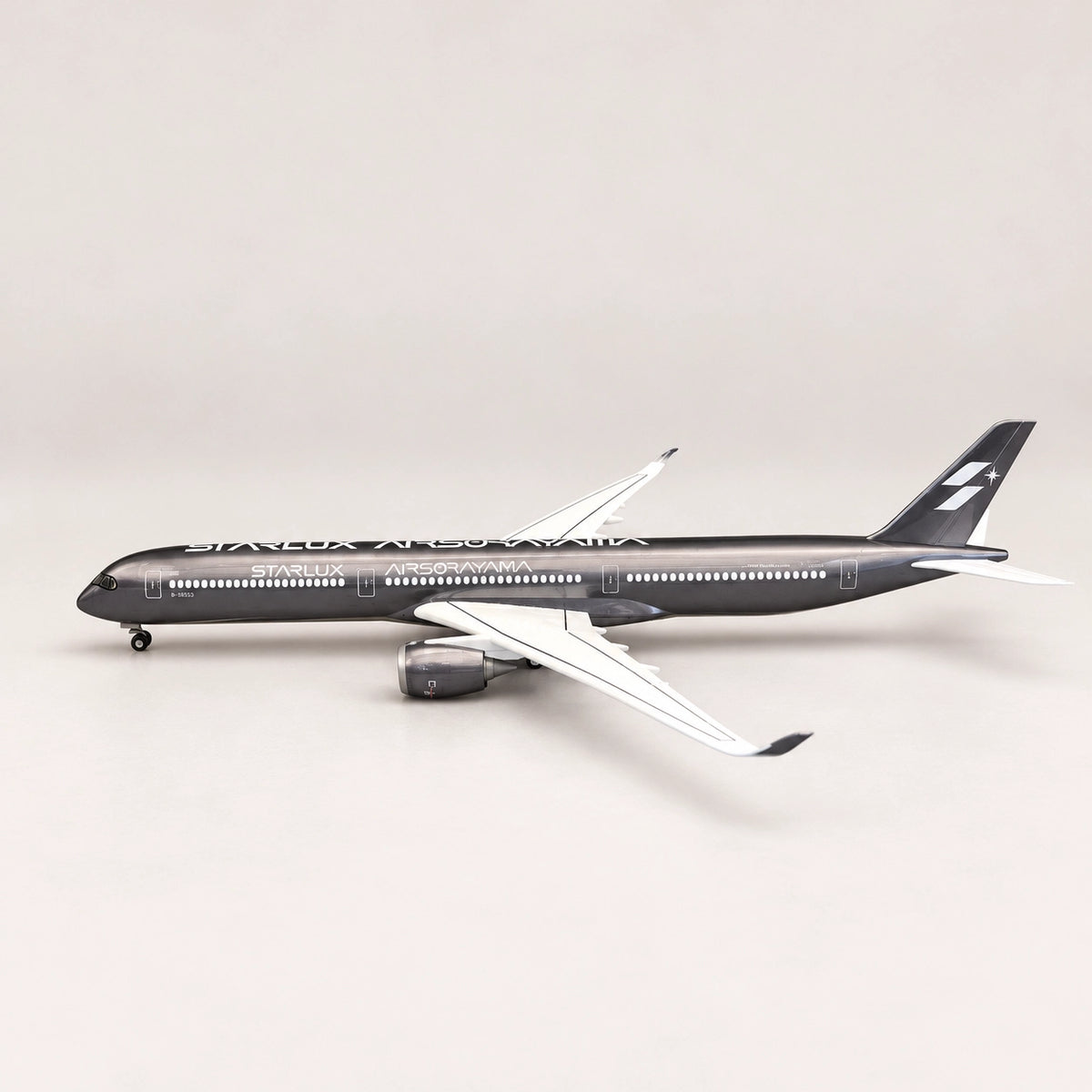 مجسم إيرباص A350-1000 ستارلوكس إيرلاينز – الطلاء الفضي – بمقياس 1:157