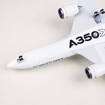 Model Prototaip Airbus A350 XWB – livery gentian karbon Skala 1:142
