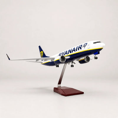 Model Ryanair Boeing 737 v měřítku 1:85
