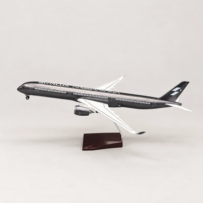 مجسم إيرباص A350-1000 ستارلوكس إيرلاينز – الطلاء الفضي – بمقياس 1:157