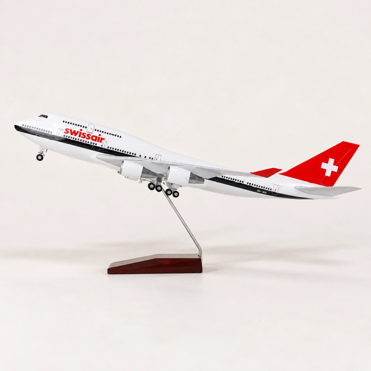 SWISS Boeing 747 1:150 Scale Model