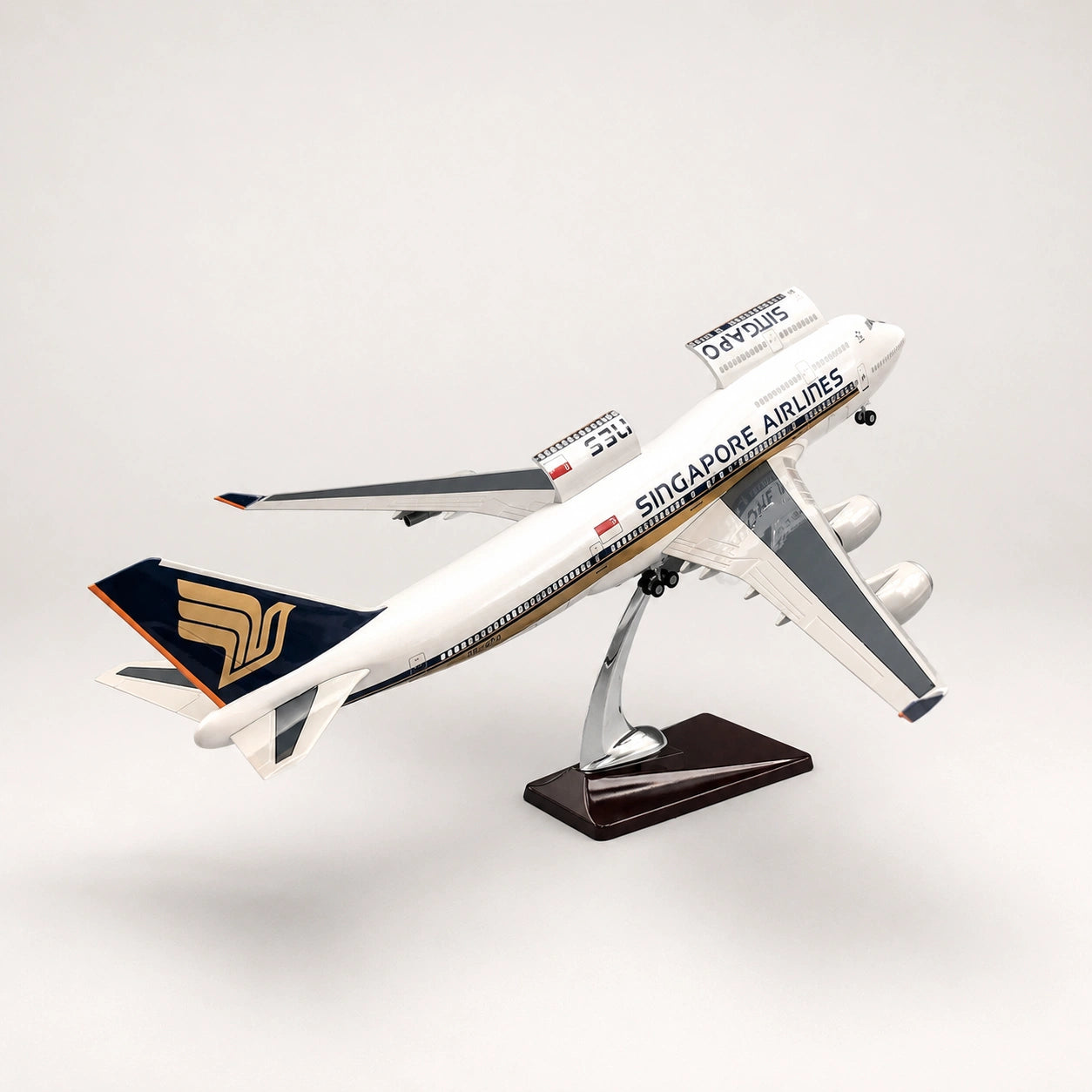 Schaalmodel Singapore Airlines Boeing 747 – klassieke kleurstelling 1:150