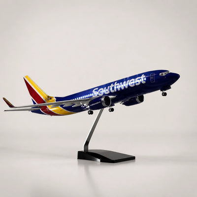 Southwest Airlines Boeing 737 1:85 Scale Model
