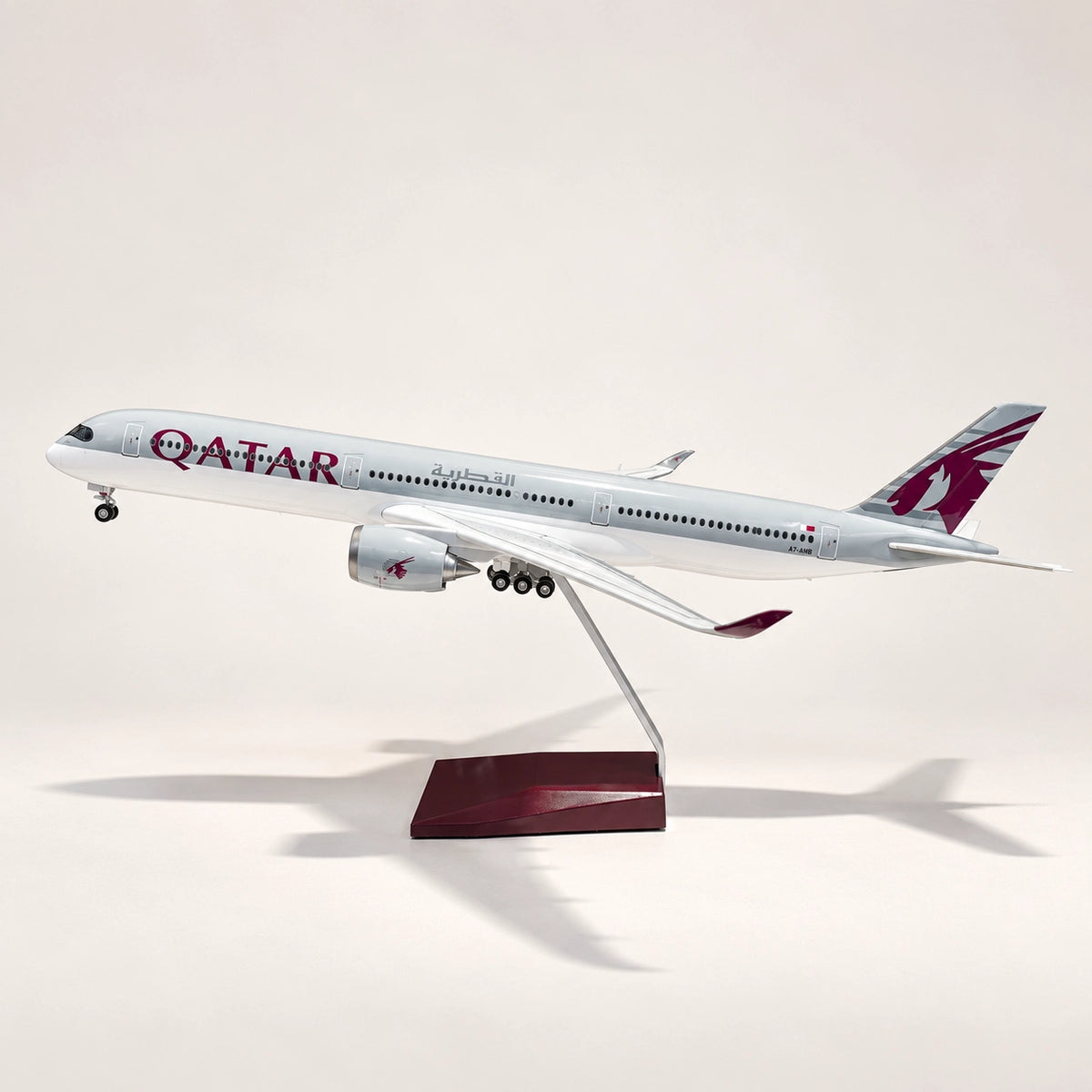 Qatar Airways Airbus A350-1000 – Modell im Maßstab 1:157