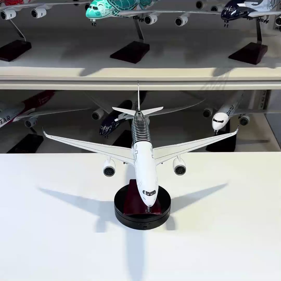 Load video: Airbus A350 XWB Prototype Carbon Fibre Livery 1:142 Scale Model
