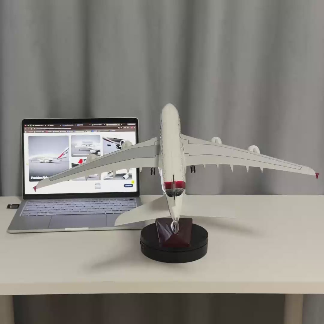 Load video: Emirates Airbus A380 1:160 Scale Model