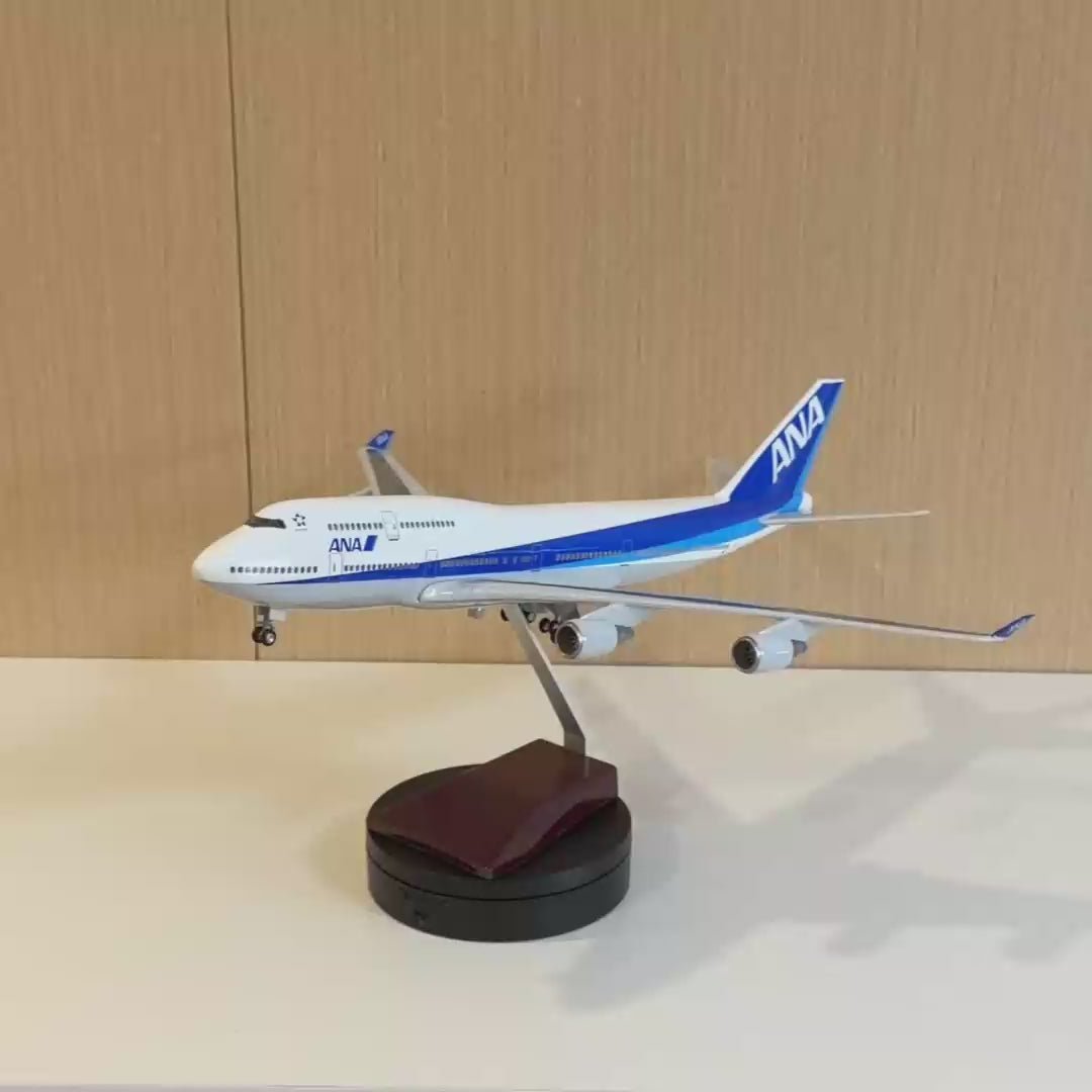 Video laden: All Nippon Airways Boeing 747 Modell im Maßstab 1:150