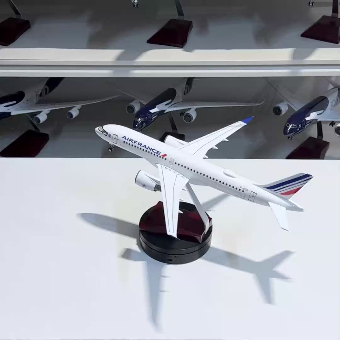 Load video: Air France Airbus A220-300 1:100 Scale Model