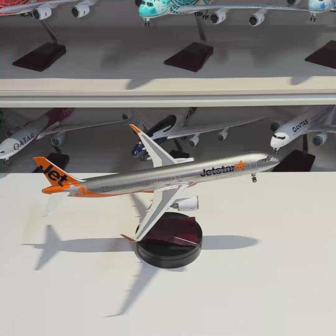 Video laden: Jetstar Airbus A321neo Modell im Maßstab 1:100